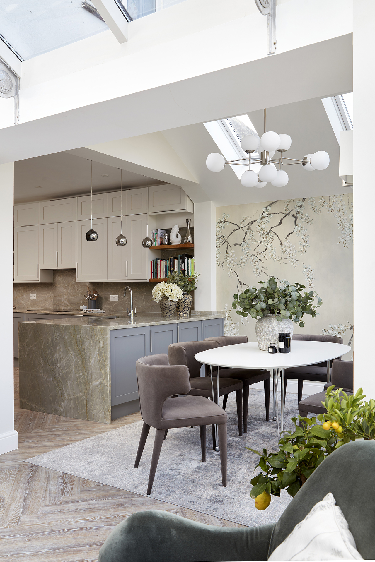 Eltham kitchen and conservatory - dinning