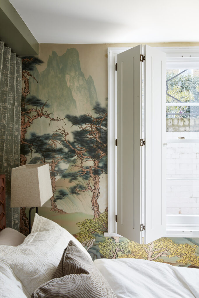 Greenwich guest suite - mural wallpaper